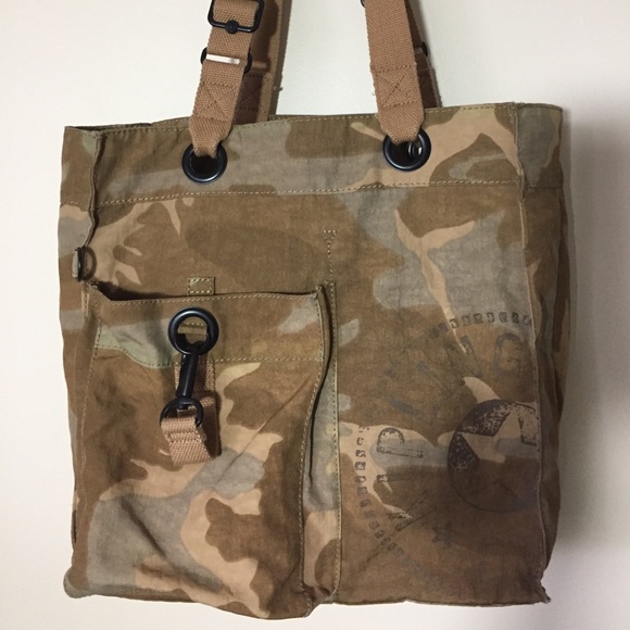 kipling camouflage bag
